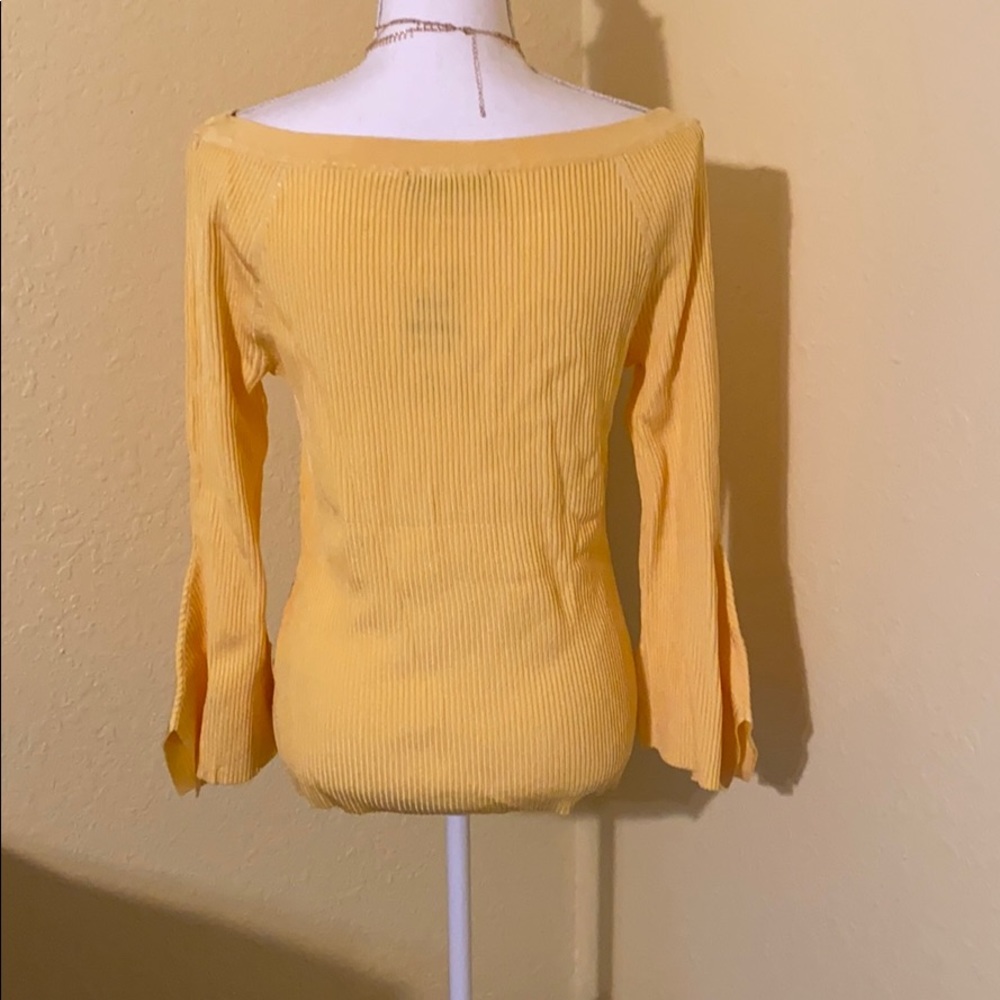 🚚 NWT INC Yellow Ribbed Top - Picture 3 of 8